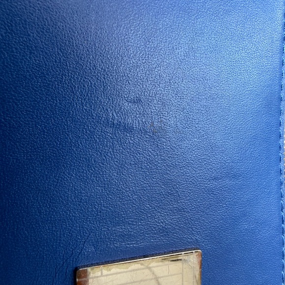 Bottega Veneta Special Edit Royal Blue Leather Wristlet with Gold Chain - Picture 3 of 7